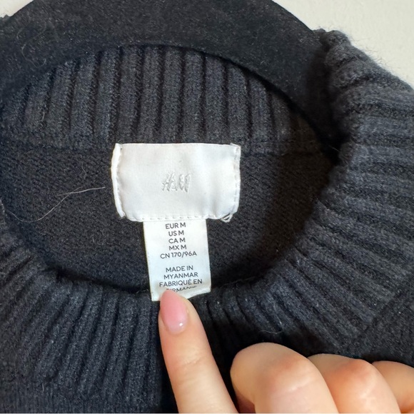 H&M Loose Fit Striped Ribbed Jumper Sweater - Picture 5 of 6